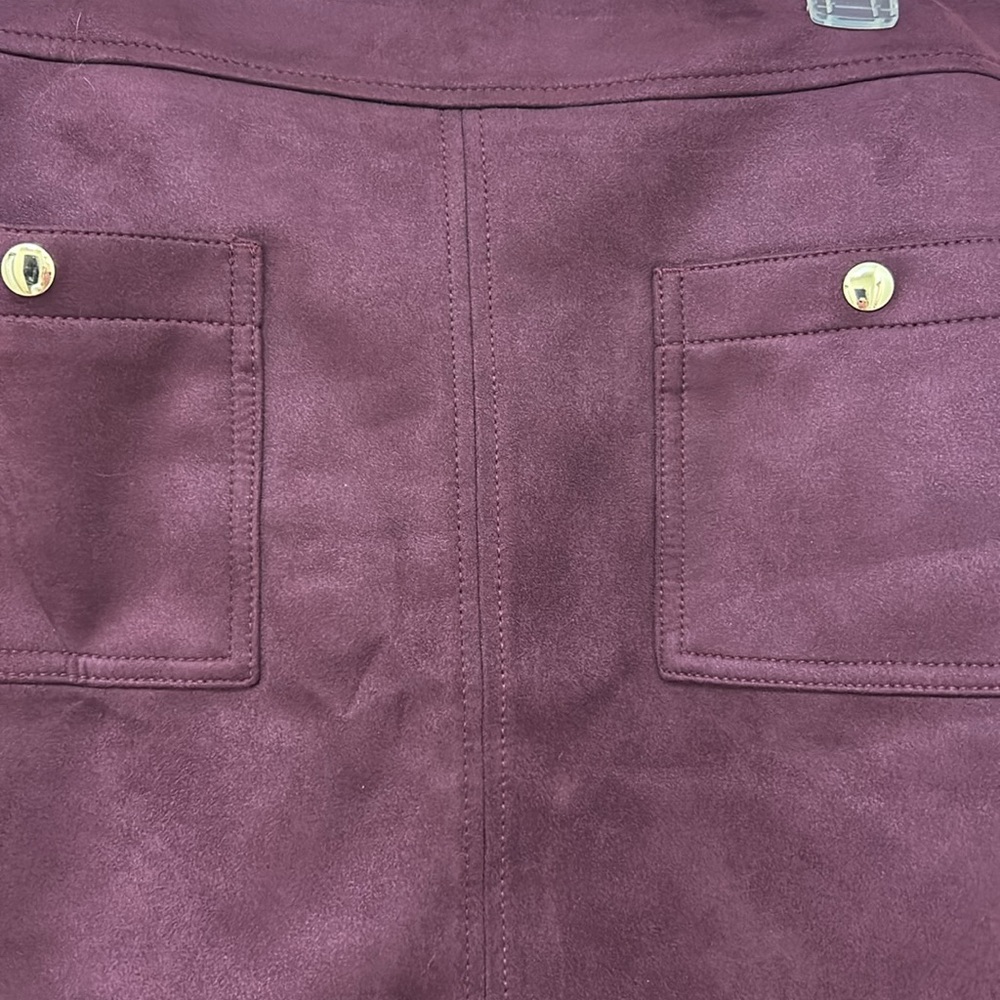 NWT Loft Faux Suede Burgundy Skirt- Size 12 - Picture 4 of 15